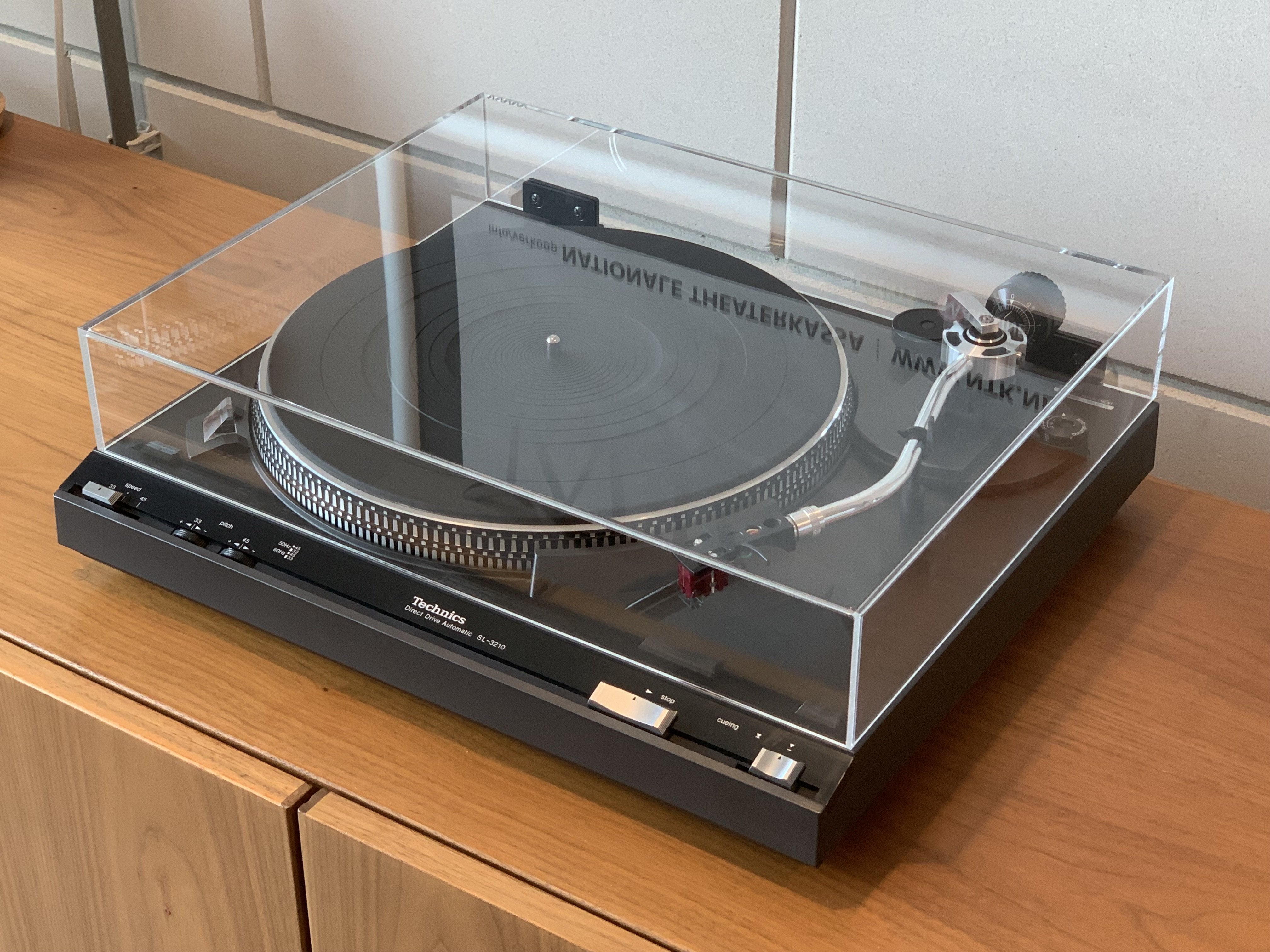 PLATINE VINYLE TECHNICS QUARTZ DIRECT DRIVE AUTOMATIC SL-5200